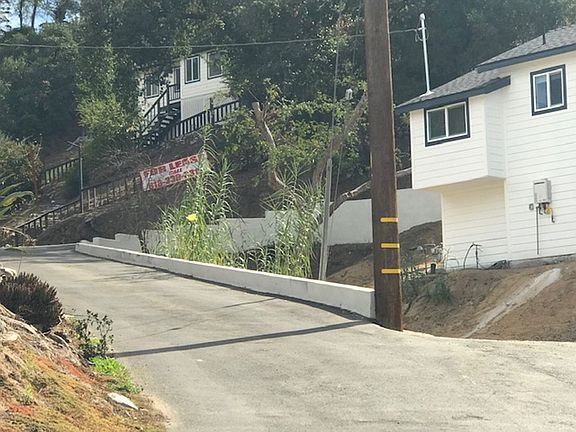 2nd image of 1190 Oak Grove Dr #1194