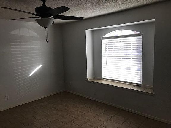 3rd image of 12337 Tierra Arena Dr