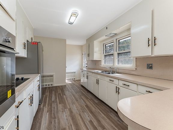 4th image of 49 Valley Rd