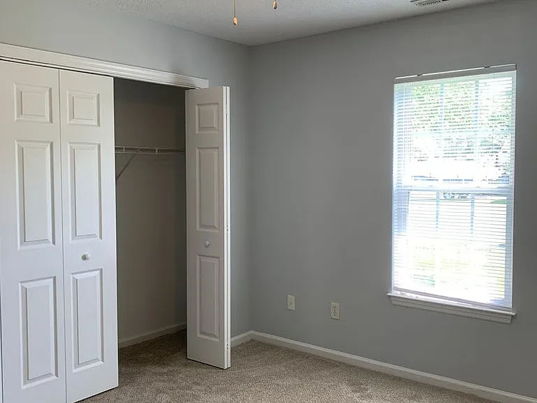 204 White Ave — Photo 15