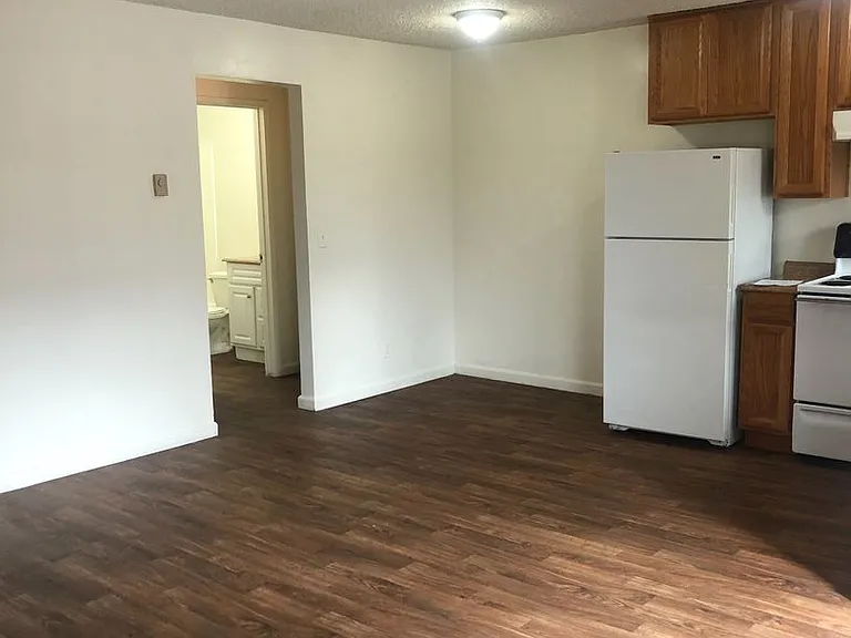 3565 Van Dyke Ave — Photo 9