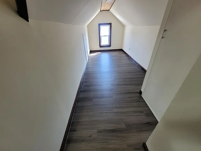 40 Maple St — Photo 13