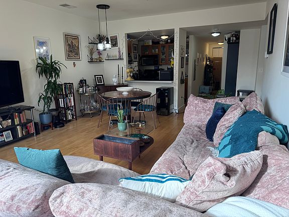 4th image of 222 Montgomery St APT 2G