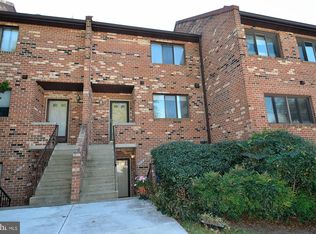 3850 Steppes Ct, Falls Church, VA 22041