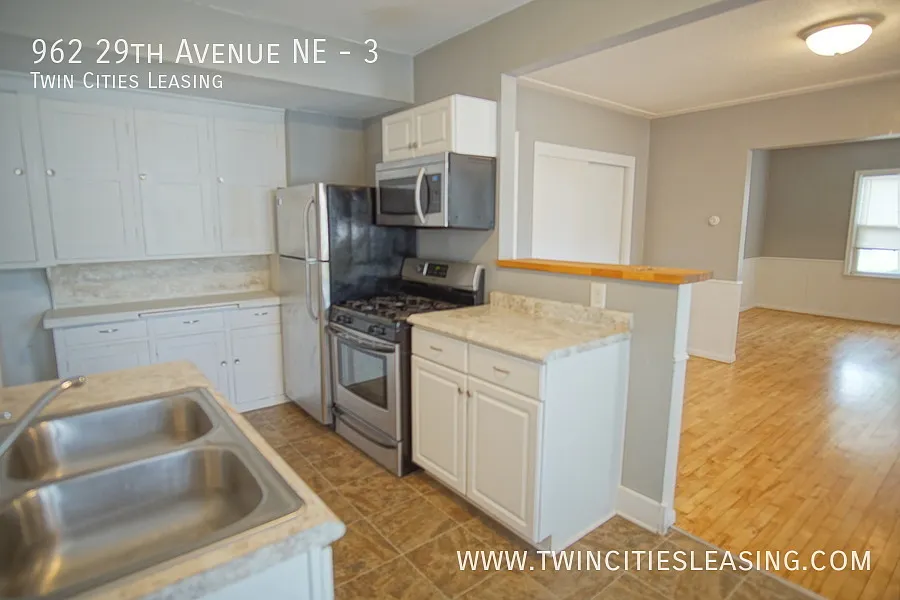 Building Photo - 962 29th Ave NE #3