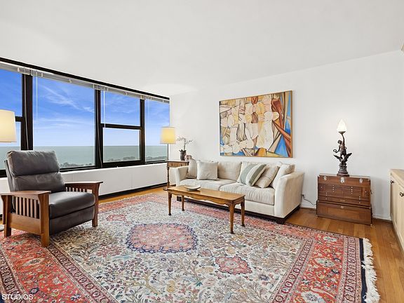 5th image of 3150 N Lake Shore Dr APT 19A