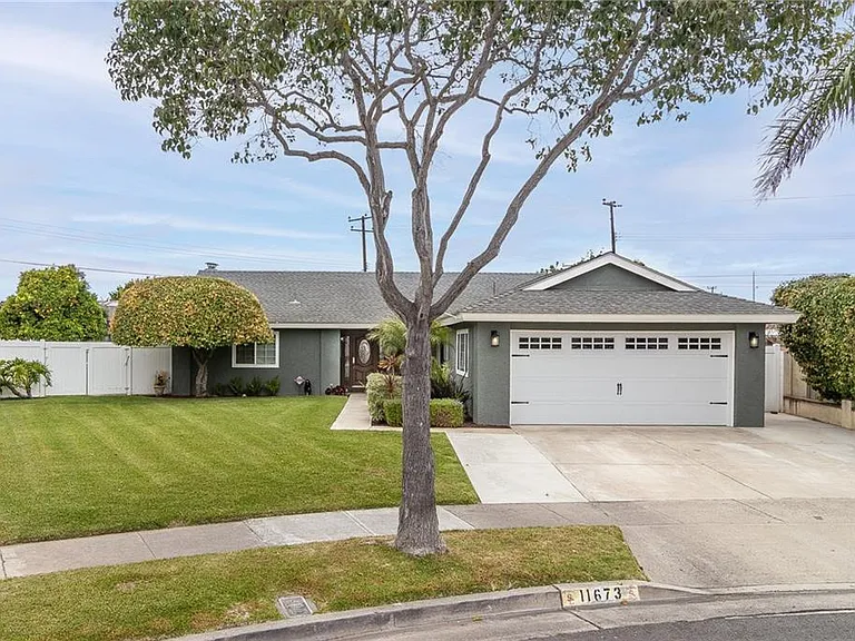 11673 Iris Ave — Photo 12