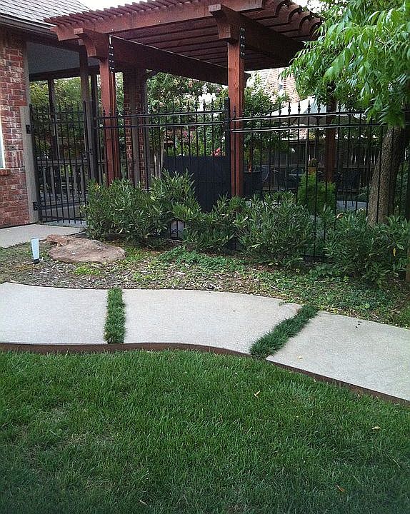 2nd image of 8947 S Erie Ave