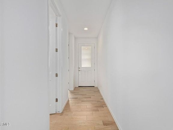 5th image of 17280 W Valentine St