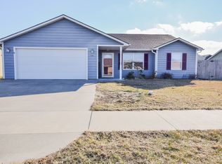 421 Brookridge Dr, Manhattan, KS 66502