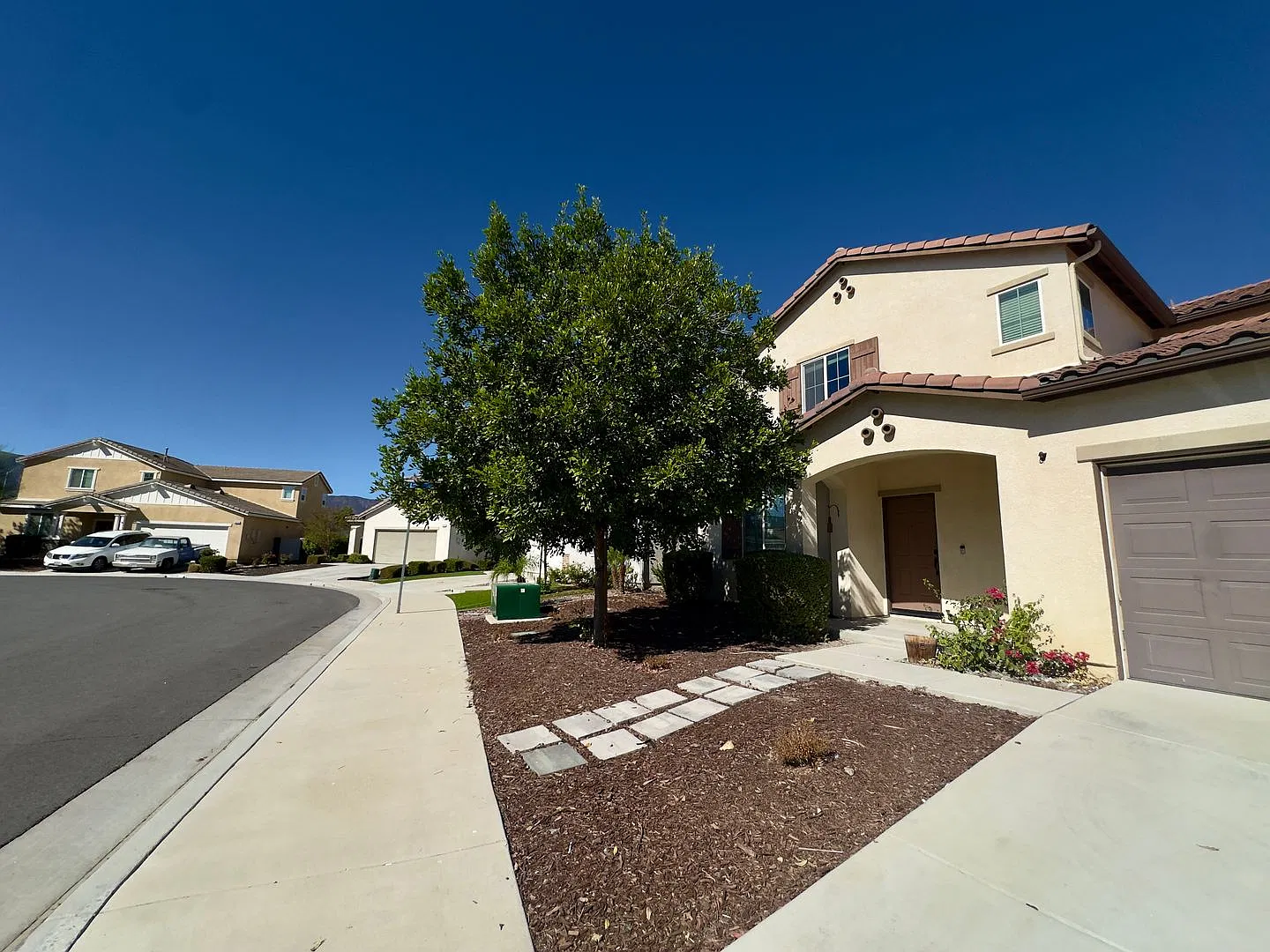 Newer Home in Summerly Available Now! — Photo 2