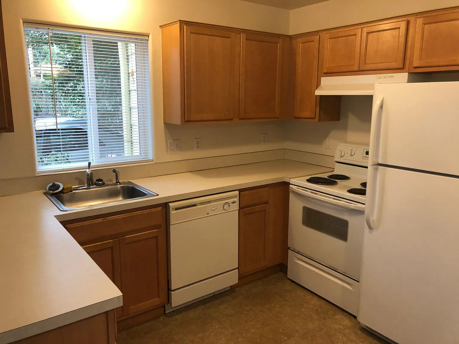 2 bed, 1.5 bath, 850 sqft, $1,495 — Photo 3