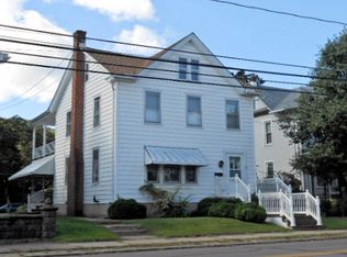 51 N Tulpehocken St, Pine Grove, PA 17963