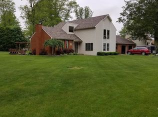703 Laura Ln, Sweetser, IN 46987