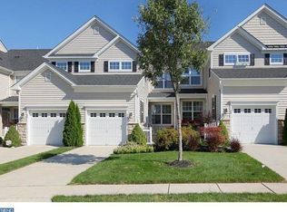 42 Spinnaker Dr, Mount Laurel, NJ 08054