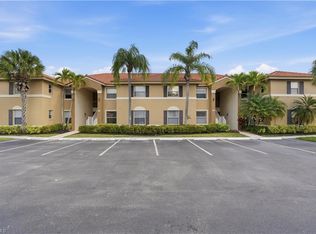 6560 Huntington Lakes Cir APT 104, Naples, FL 34119