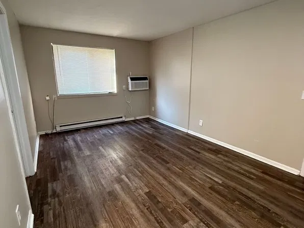 5827 Monfort Hills Ave., 5827 Monfort Hills Ave APT 1, Cincinnati, OH 45239