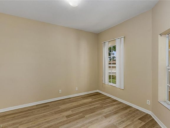 5th image of 1700 NE 11th St