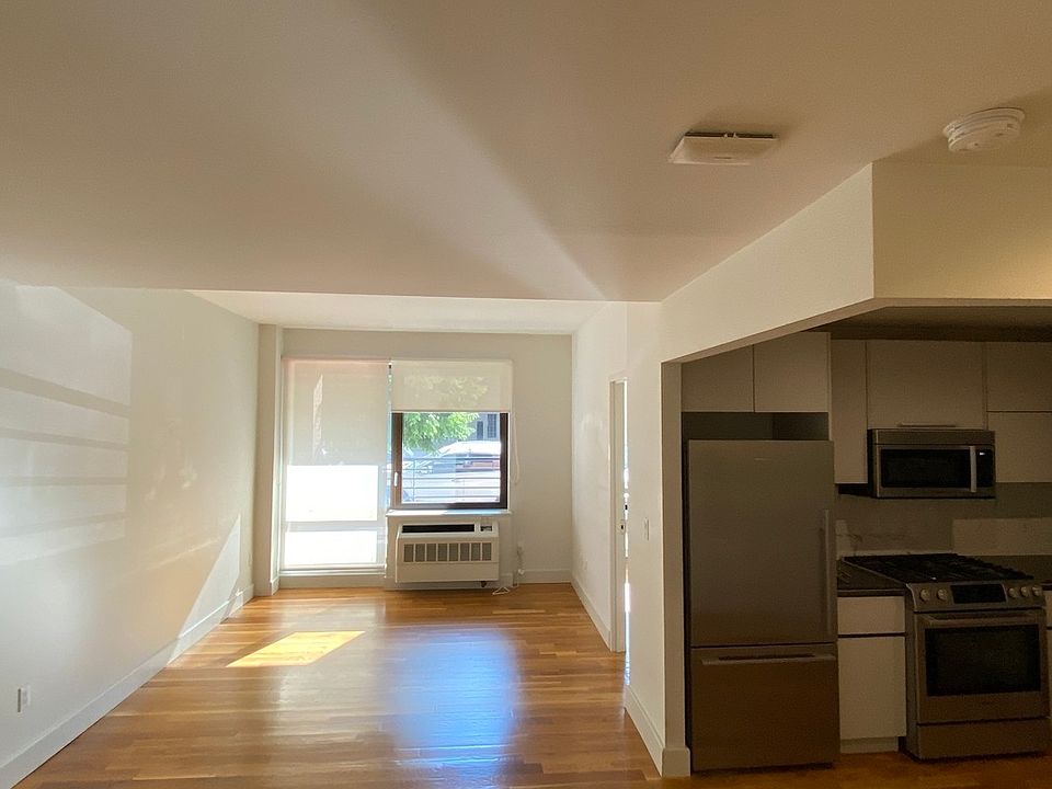 1st image of 595 Baltic St #C1