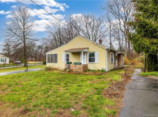 76 Willow Rd, Rocky Hill, CT 06067