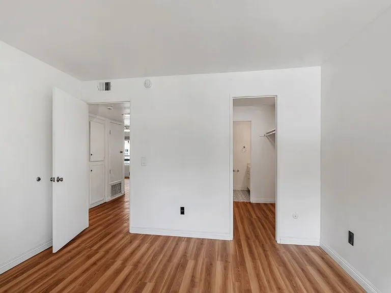 1494 Gustavo St #D — Photo 14