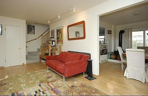 2nd image of 4101 N Hermitage Ave