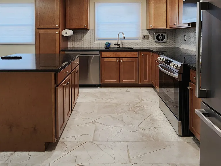 184 Barclay Ave #2 — Photo 3