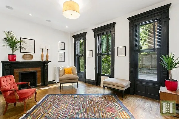 Rented by Halstead Real Estate | media 44