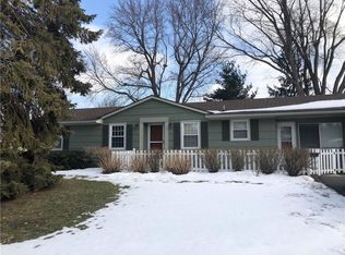 640 Cabot Rd, Rochester, NY 14626