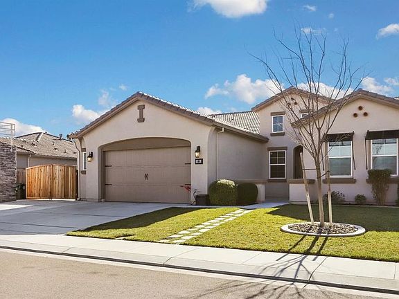 3rd image of 906 Harvest Mill Dr