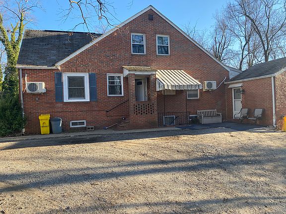 3rd image of 228 Olen Dr #C