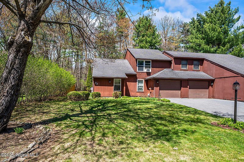 2nd image of 32 Thimbleberry Road