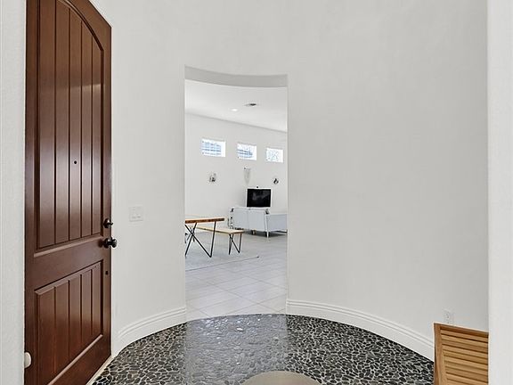 5th image of 108 Emerald Dunes Cir