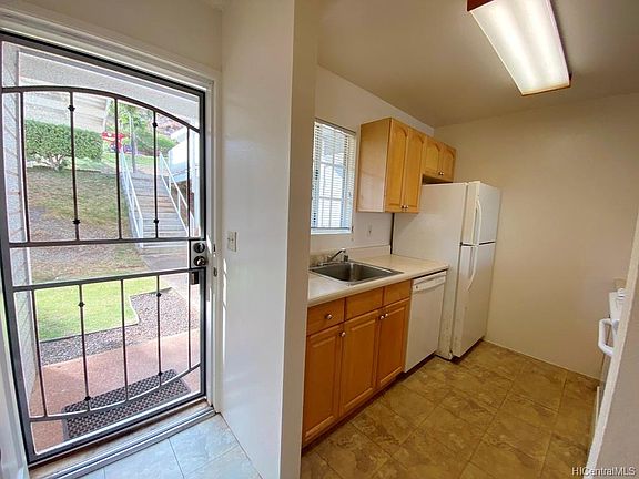 2nd image of 92-1031 Alaa St #17/103