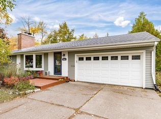 3810 E 4th St, Duluth, MN 55804
