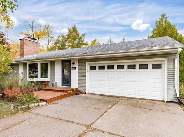 3810 E 4th St, Duluth, MN 55804