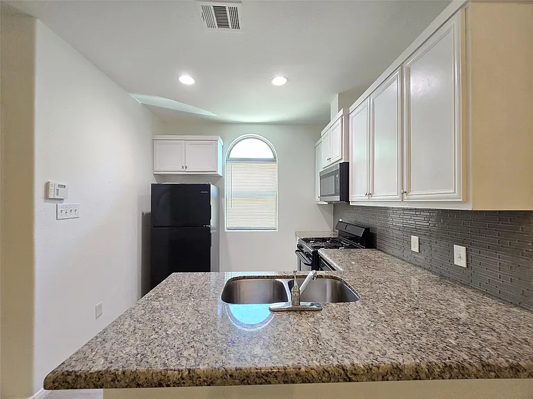3702 Wylie St #A — Photo 5