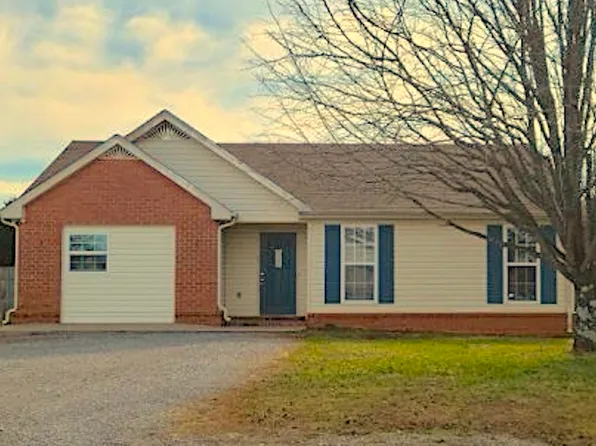 2006 Cody Dr, Lebanon, TN
