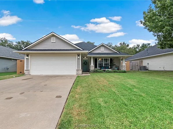 2807 Muirwood Ct, Bryan, TX 77807