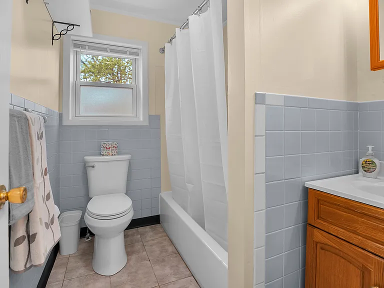 185 Ford Ave #1 — Photo 10