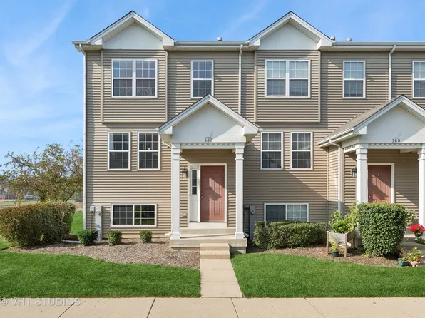582 N Triumph Ct, Hainesville, IL 60073
