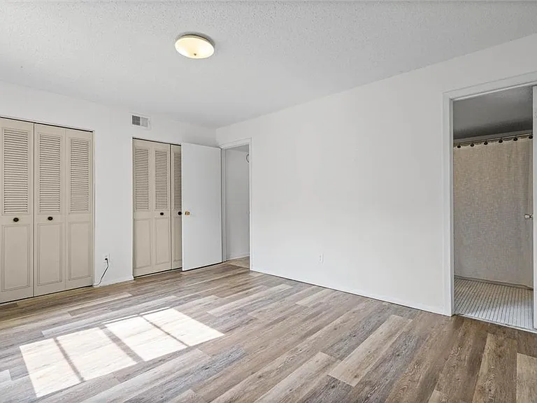 119 Riverbend Dr #119 — Photo 9