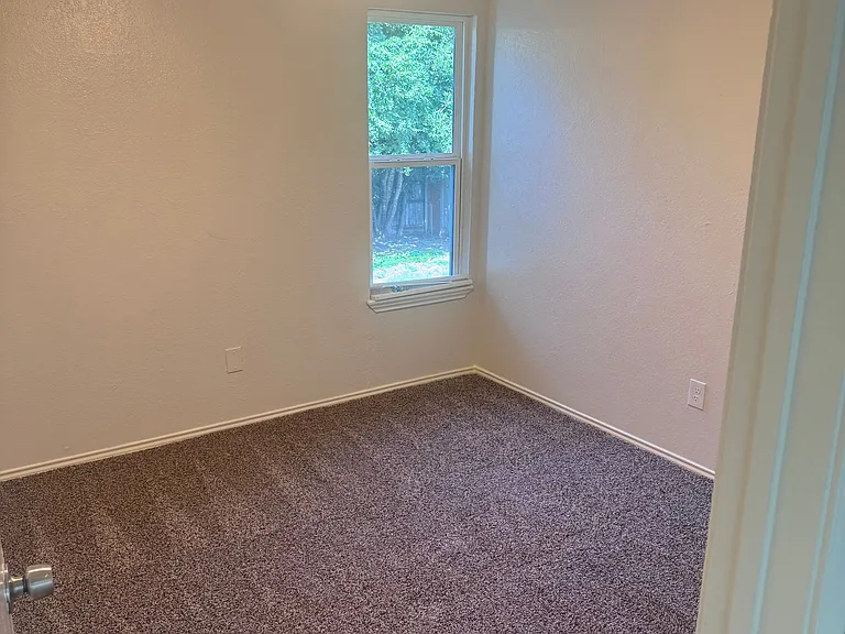 837B NW Summercrest Blvd #837B — Photo 10