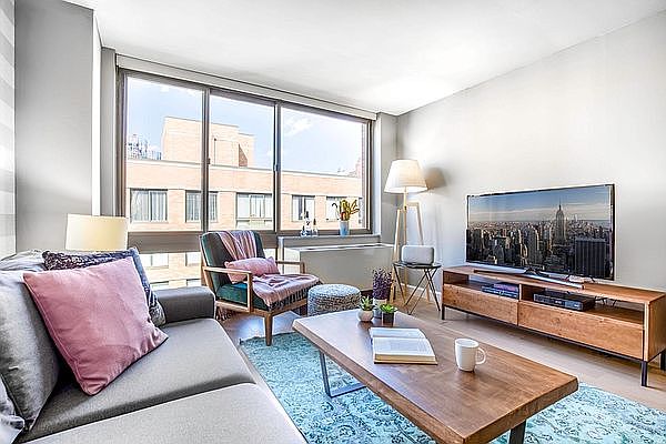 1st image of 130 W 15th St APT 5J