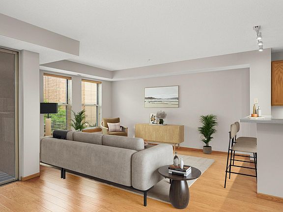 4th image of 580 N 2nd St APT 301