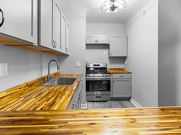 5th image of 315 N 9th St