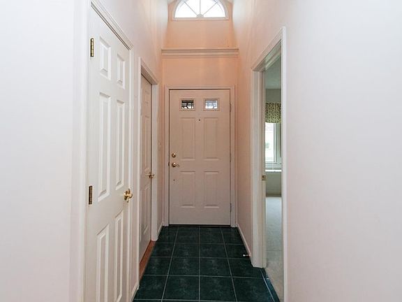 2nd image of 764 Ashford Ln
