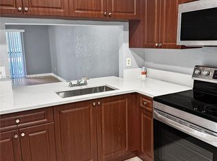 Bella Grand Condo, Hollywood, FL 33026