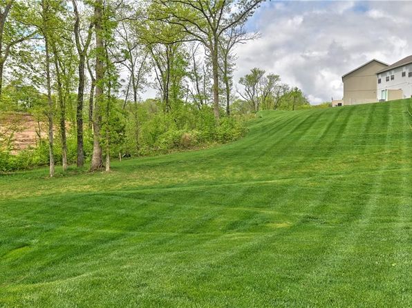 16223 Moon Shot St, Parkville, MO 64152