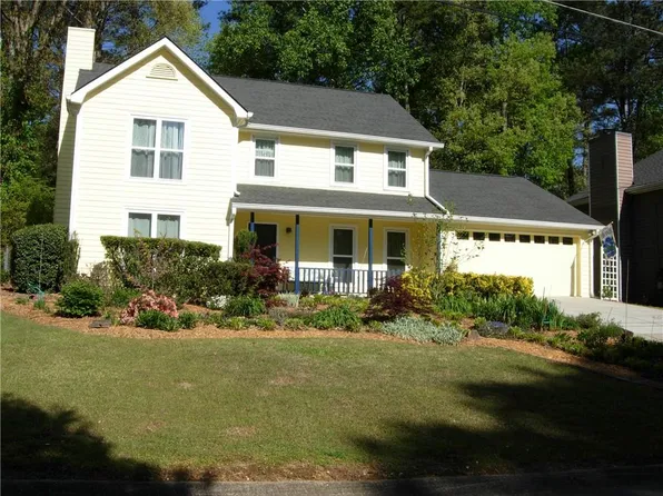 6697 Gunstock Ln, Tucker, GA 30084